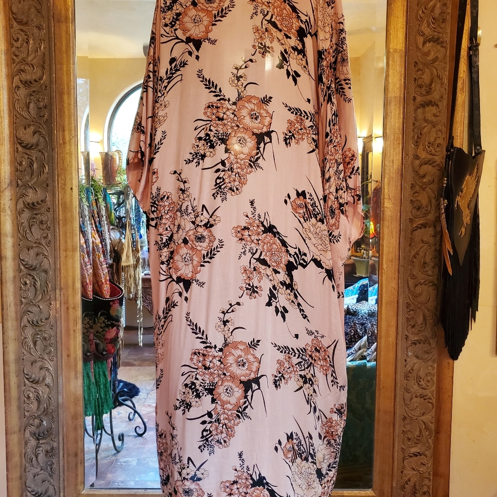 Arnhem Long Kimono Robe - Picture 2 of 6